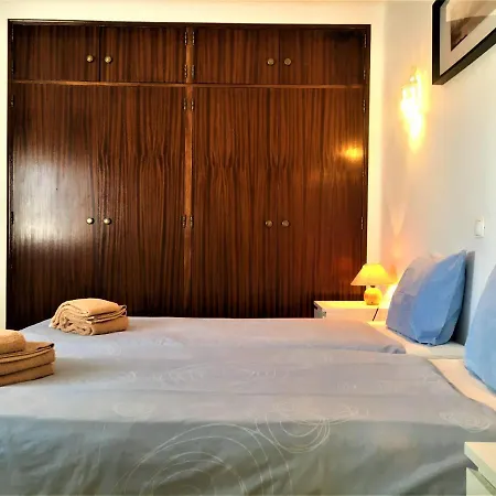 Casa Cerigo Карвоейру